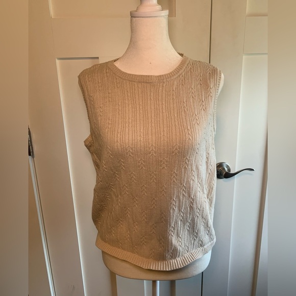 Vintage Tops - Vintage Beige Cableknit Detail Sweater Vest Size Large